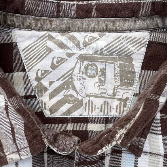 Vintage Y2K Quiksilver Flannel Plaid Button Up Shirt Skater Surf Brown Blue Tan - Picture 2 of 9